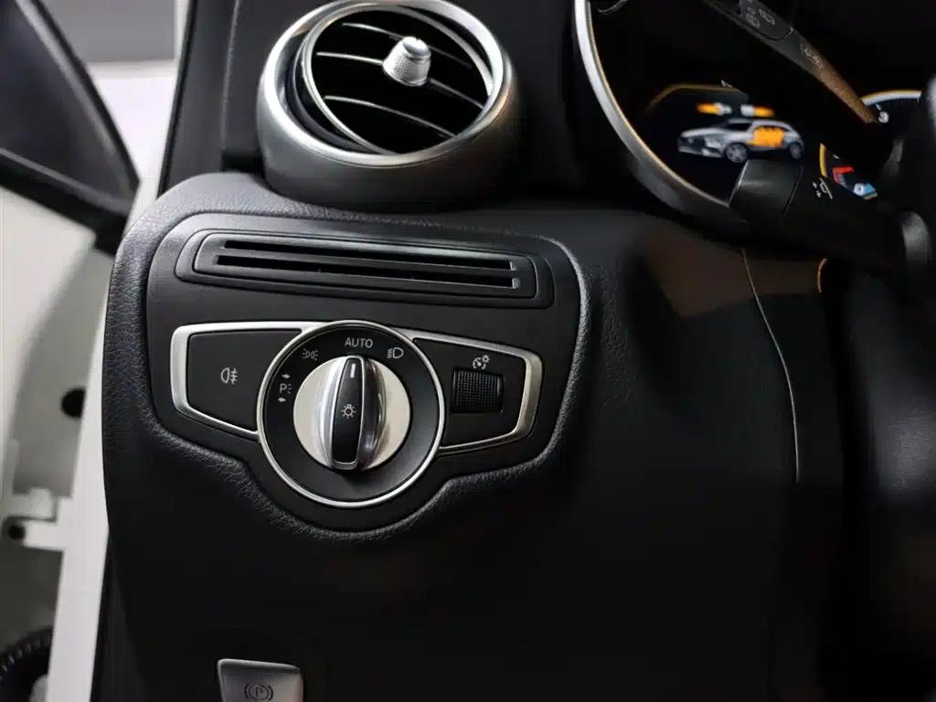 2020 Mercedes-Benz GLC AMG 43 4MATIC — миниатюра 23