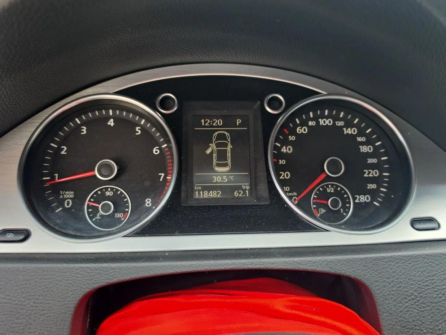 Volkswagen CC 2009 3.6 FSI Top-Trim Version — миниатюра 12