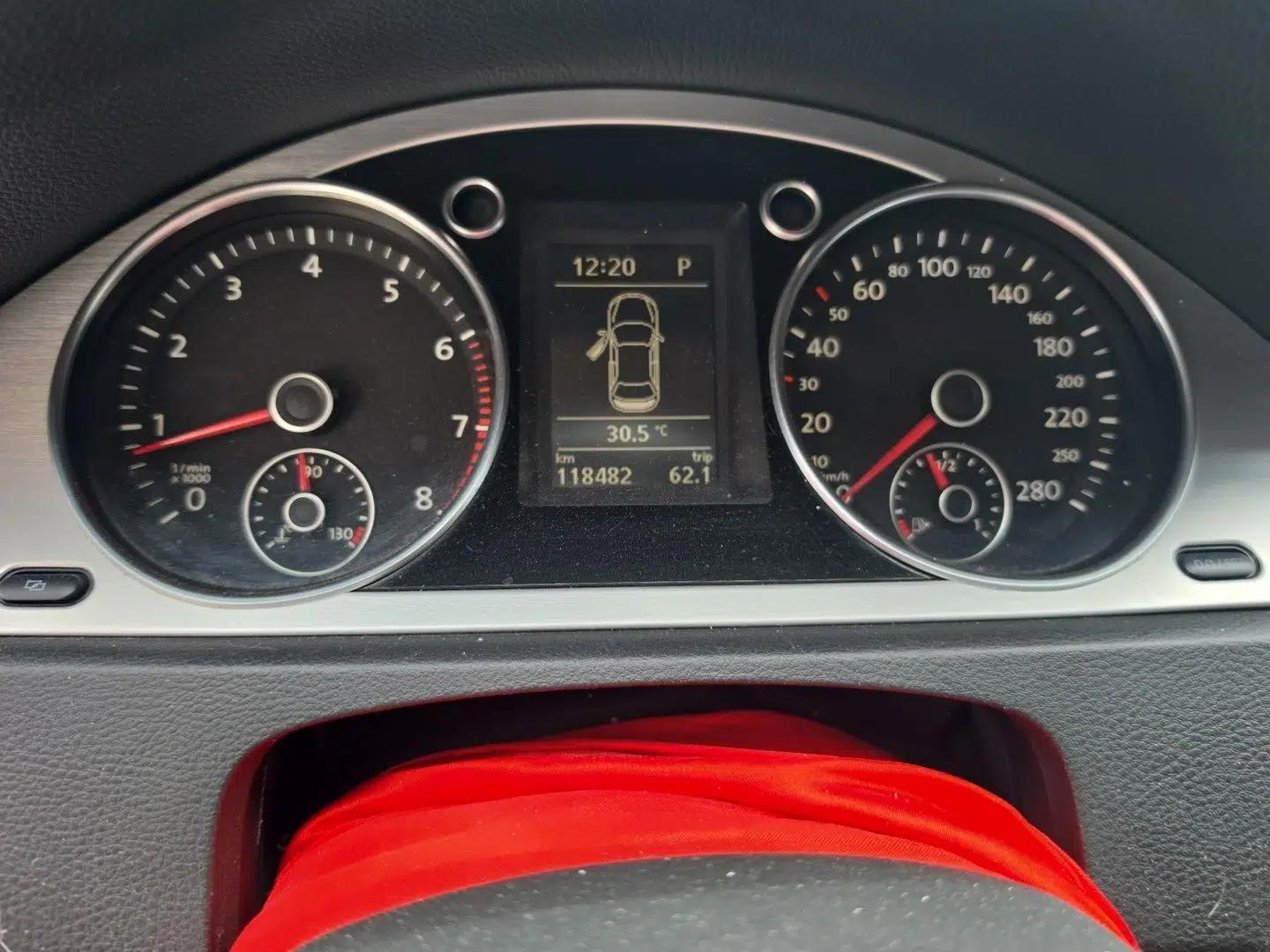 Volkswagen CC 2009 3.6 FSI Top-Trim Version — миниатюра 13