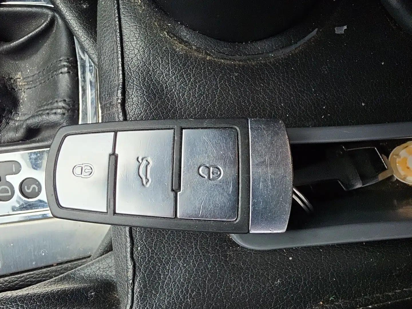 Volkswagen CC 2009 3.6 FSI Top-Trim Version — миниатюра 9