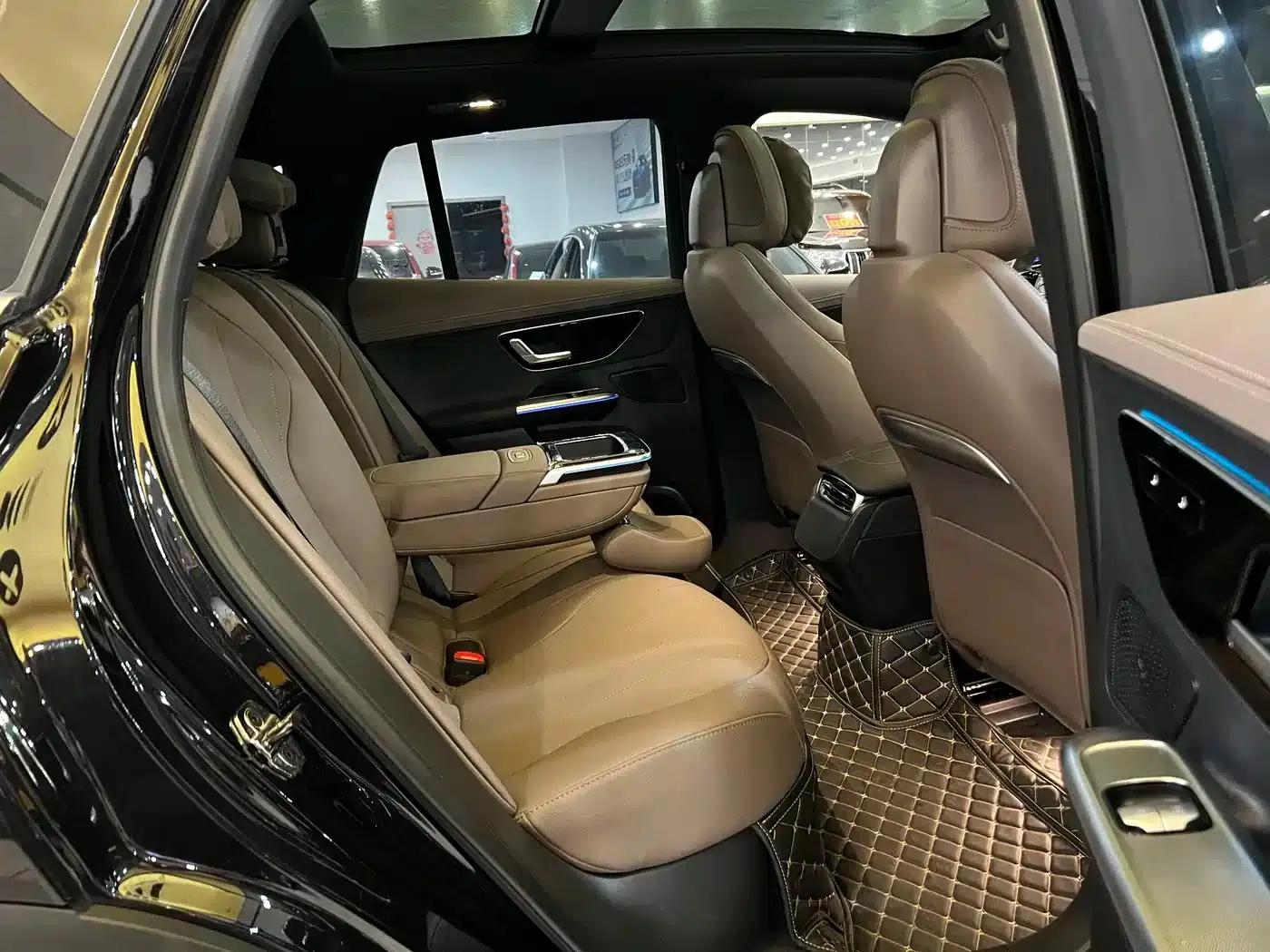 Mercedes-Benz EQE SUV 2024 350 4MATIC Luxury Edition — миниатюра 12