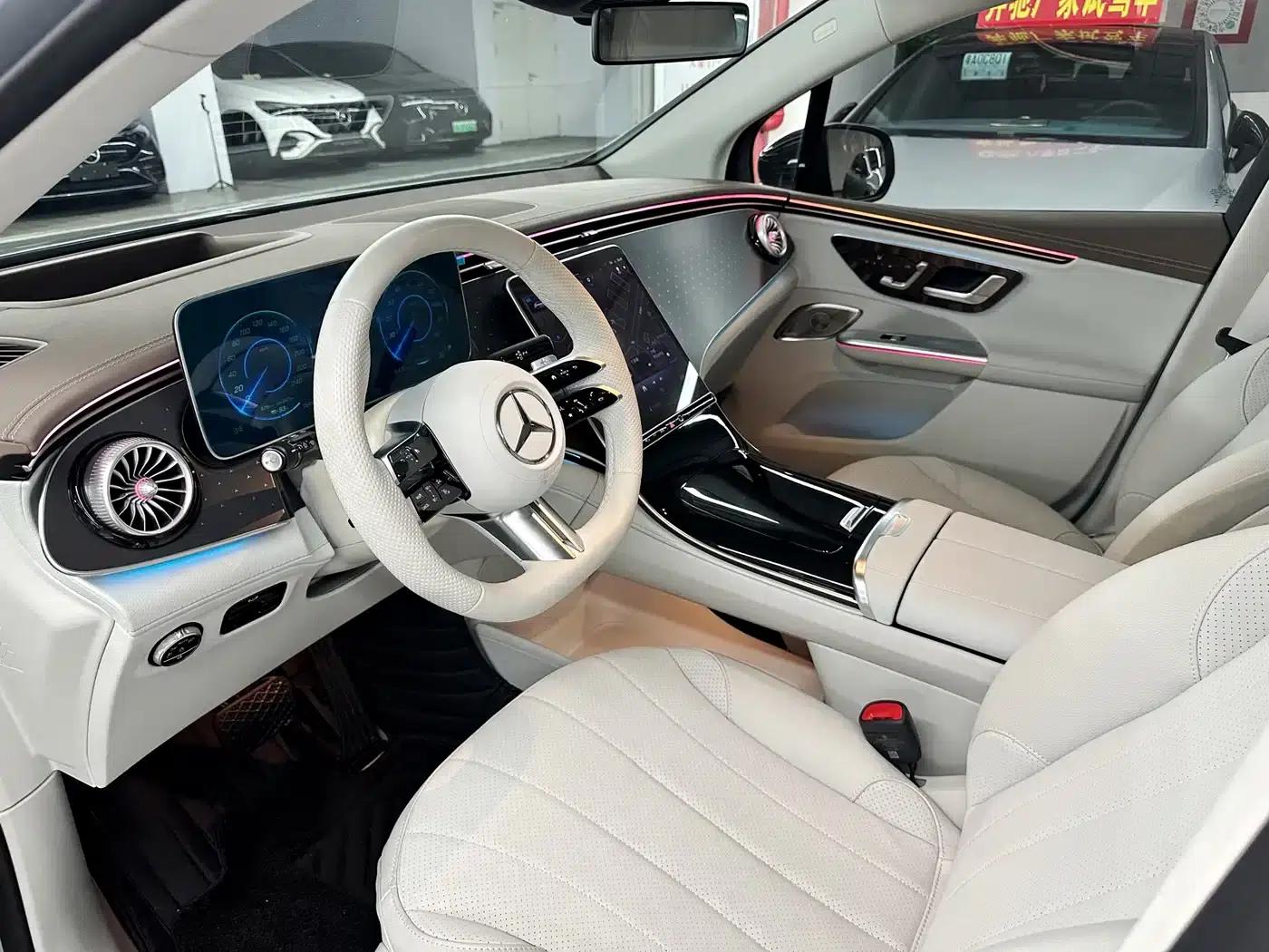Mercedes-Benz EQE SUV 2023 500 4MATIC Special Edition — миниатюра 13