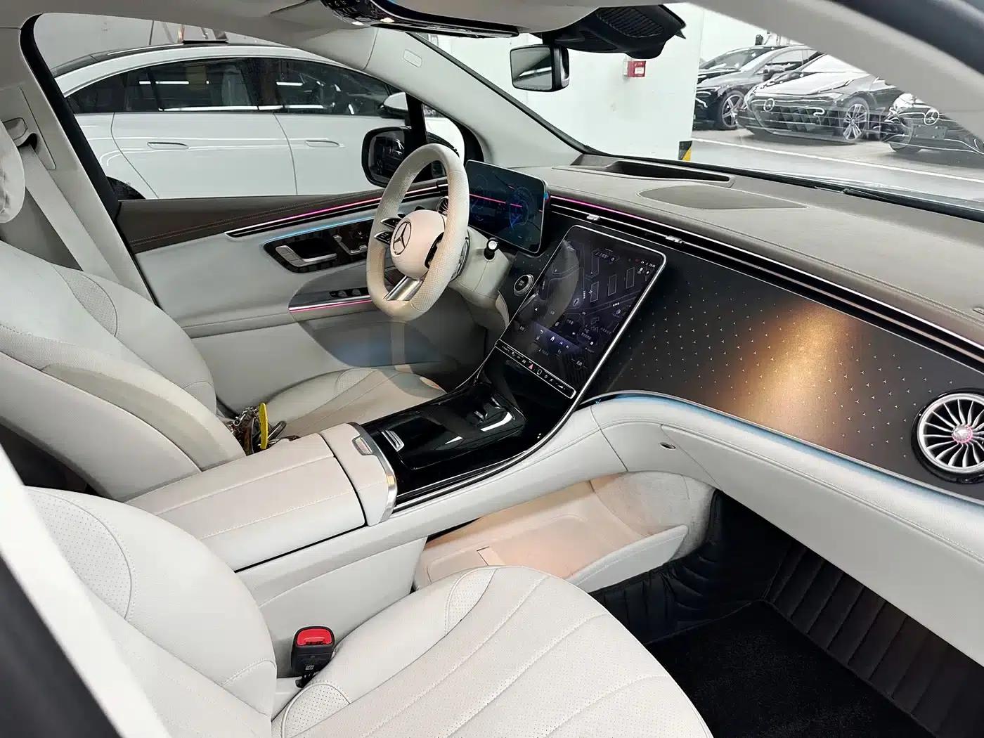 Mercedes-Benz EQE SUV 2023 500 4MATIC Special Edition — миниатюра 14