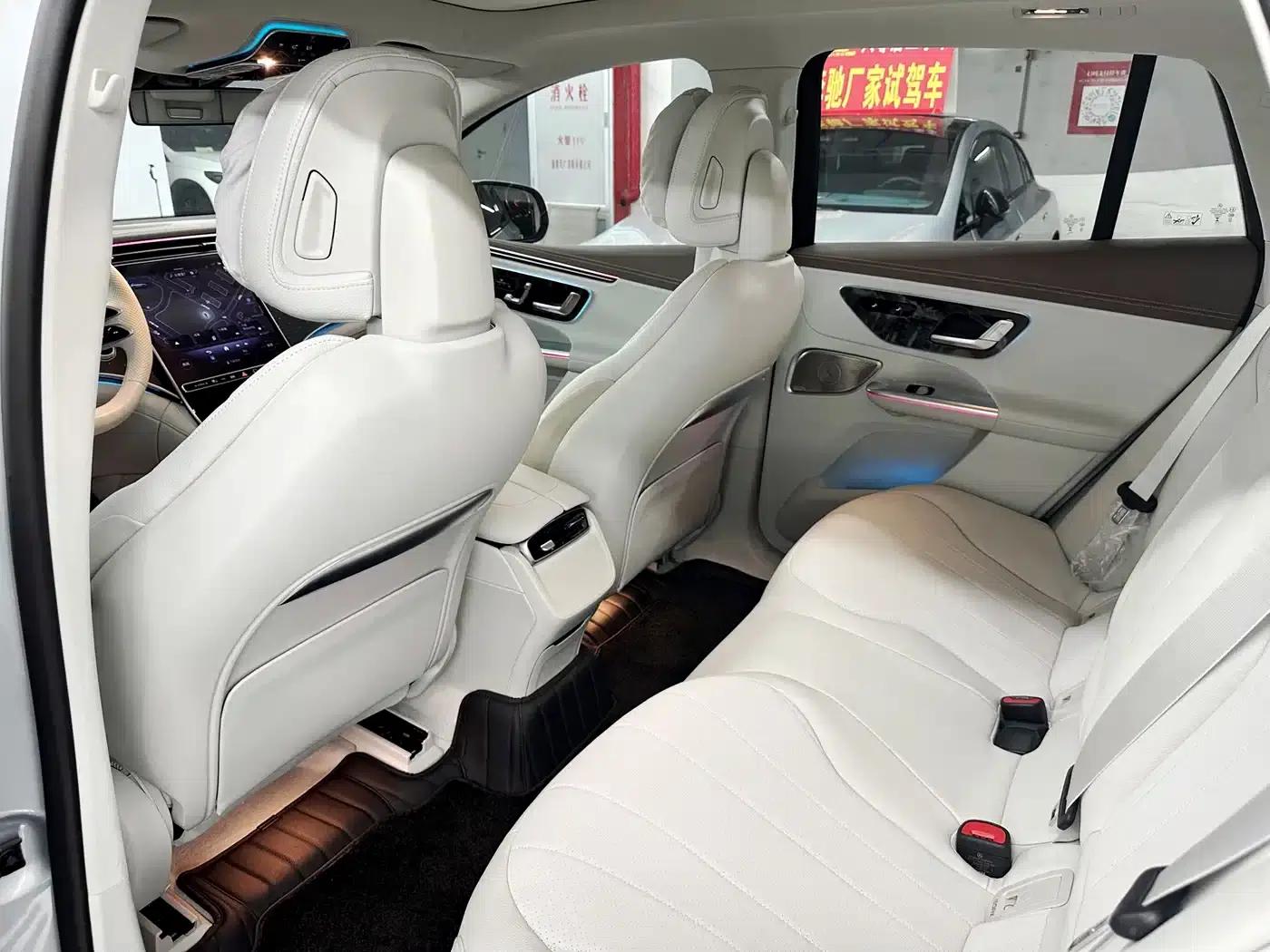 Mercedes-Benz EQE SUV 2023 500 4MATIC Special Edition — миниатюра 15