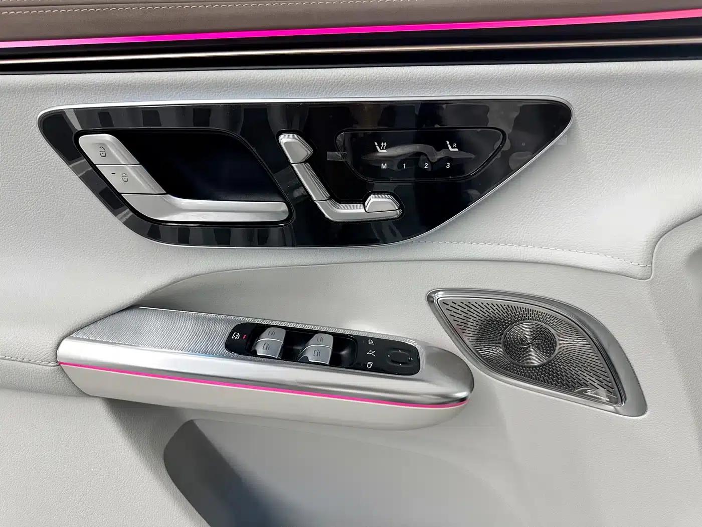 Mercedes-Benz EQE SUV 2023 500 4MATIC Special Edition — миниатюра 21
