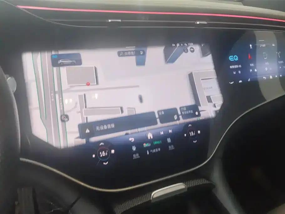 Mercedes-Benz EQE SUV 2023 500 4MATIC — миниатюра 13
