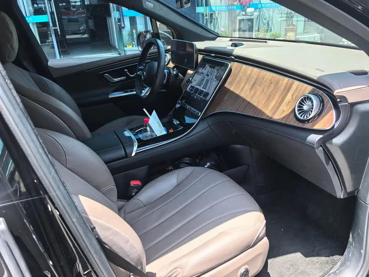 Mercedes-Benz EQE SUV 2024 500 4MATIC Luxury Edition — миниатюра 11