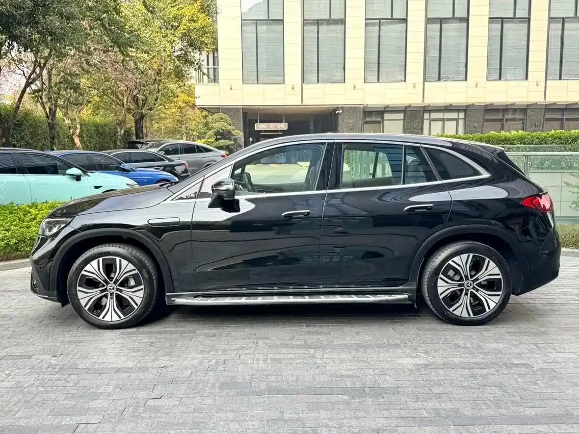 Mercedes-Benz EQE SUV 2024 500 4MATIC Luxury Edition — миниатюра 8