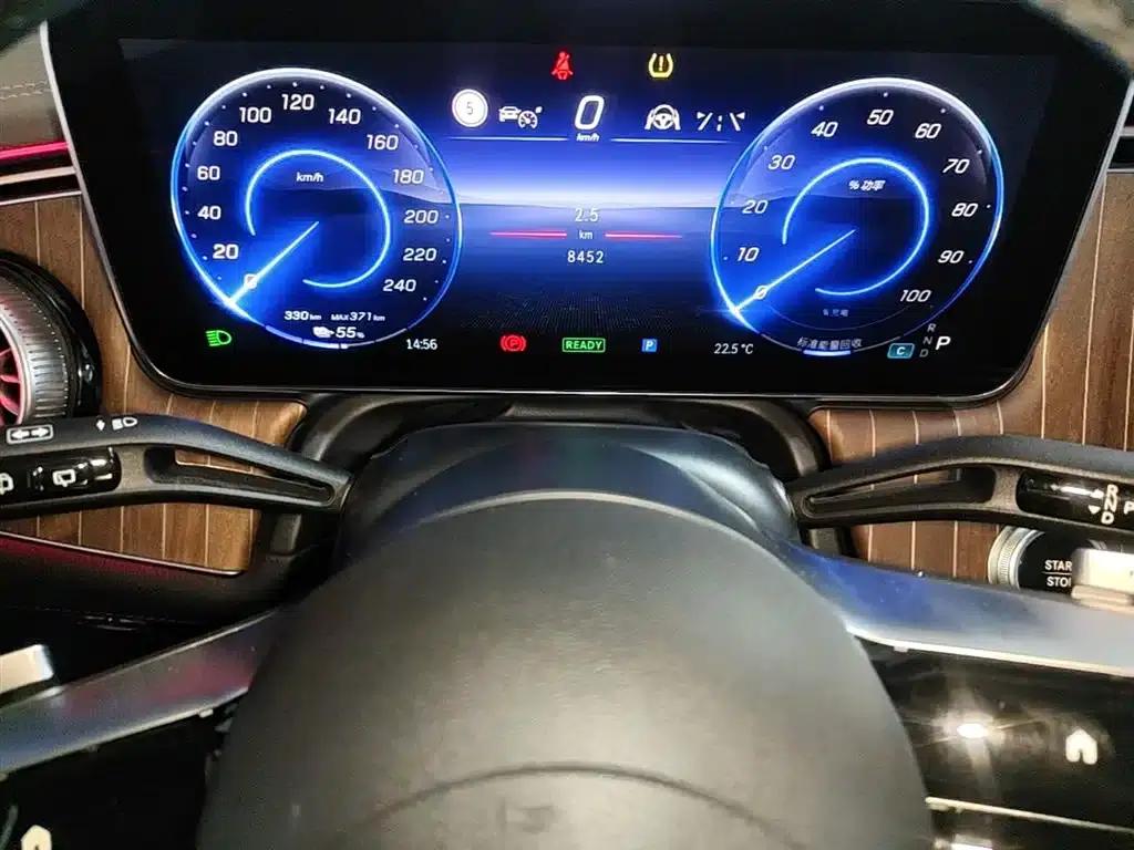 Mercedes-Benz EQE SUV 2024 350 4MATIC Luxury Edition — миниатюра 18