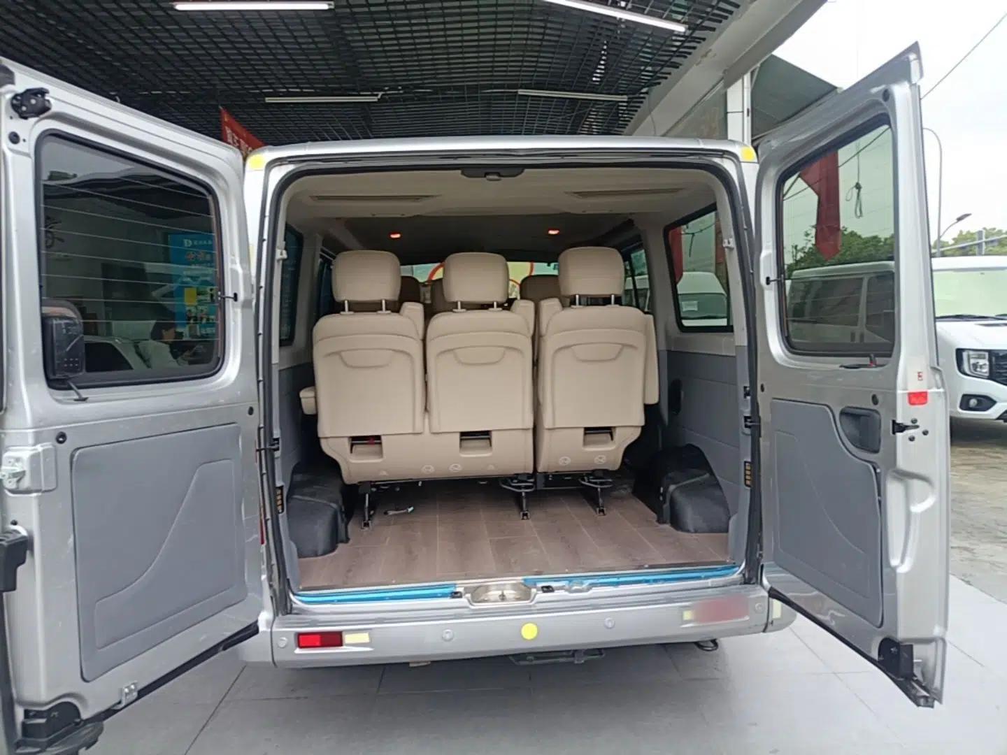 SAIC MAXUS Xintu V80 2023 2.0T Manual Classic Aoyuntong Power Version Short Wheelbase Ultra-Low Roof—7/8/9-Seater — миниатюра 22