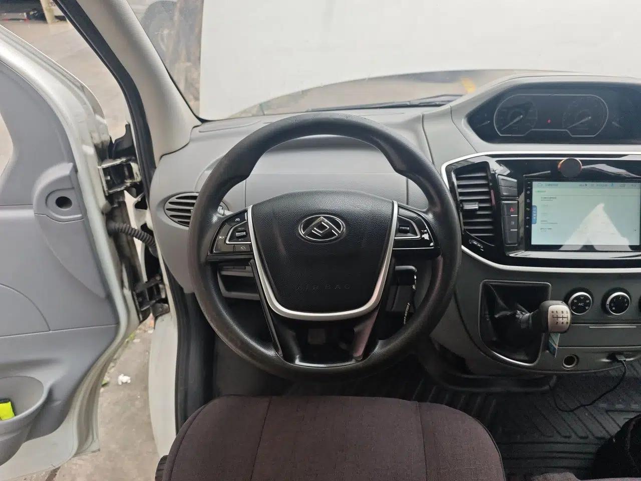 SAIC MAXUS Xintu V80 2019 2.5T Classic Model 6-Speed Manual Aotong Long Wheelbase Mid-Height 7-Seater — миниатюра 11