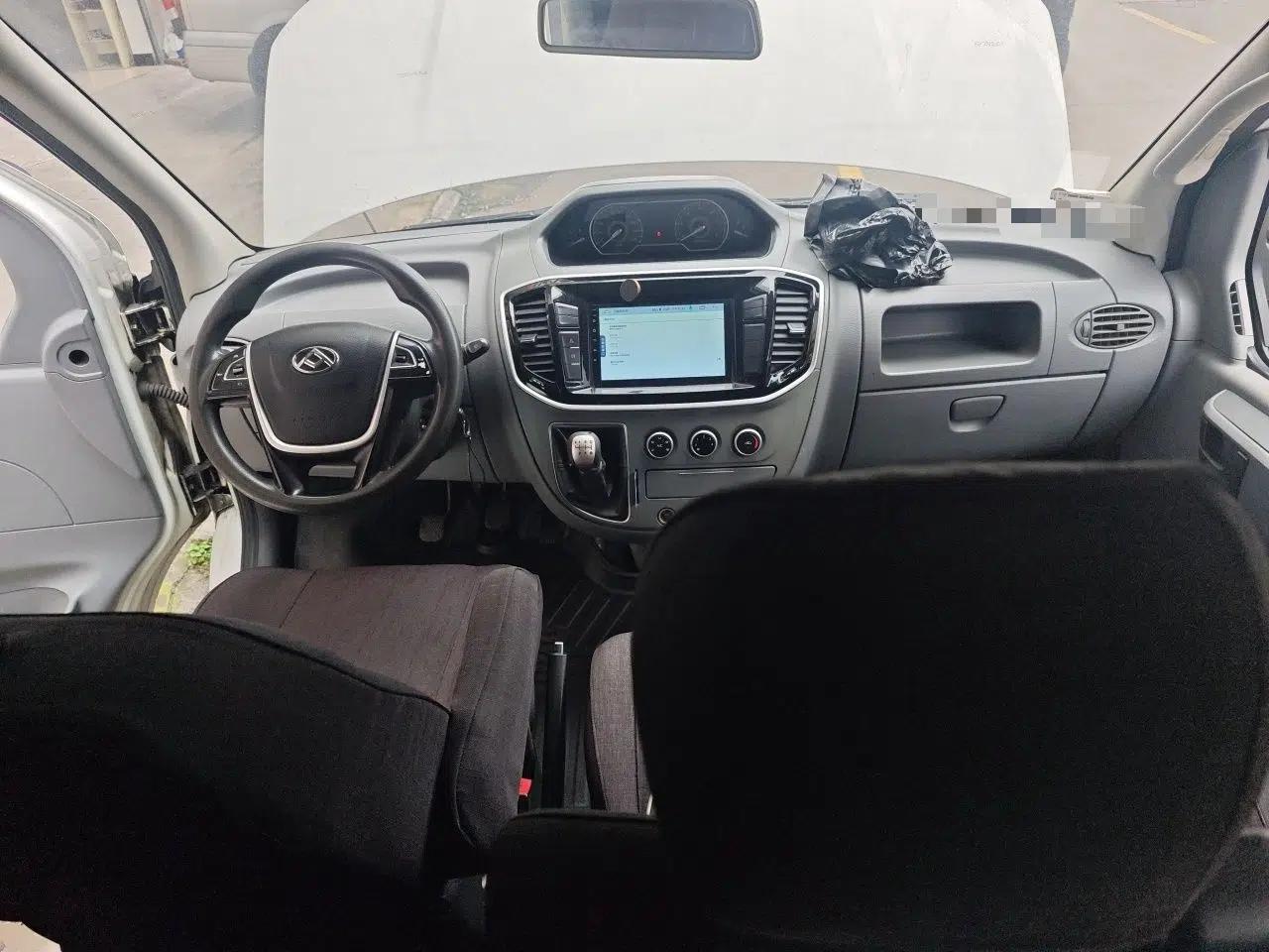 SAIC MAXUS Xintu V80 2019 2.5T Classic Model 6-Speed Manual Aotong Long Wheelbase Mid-Height 7-Seater — миниатюра 10