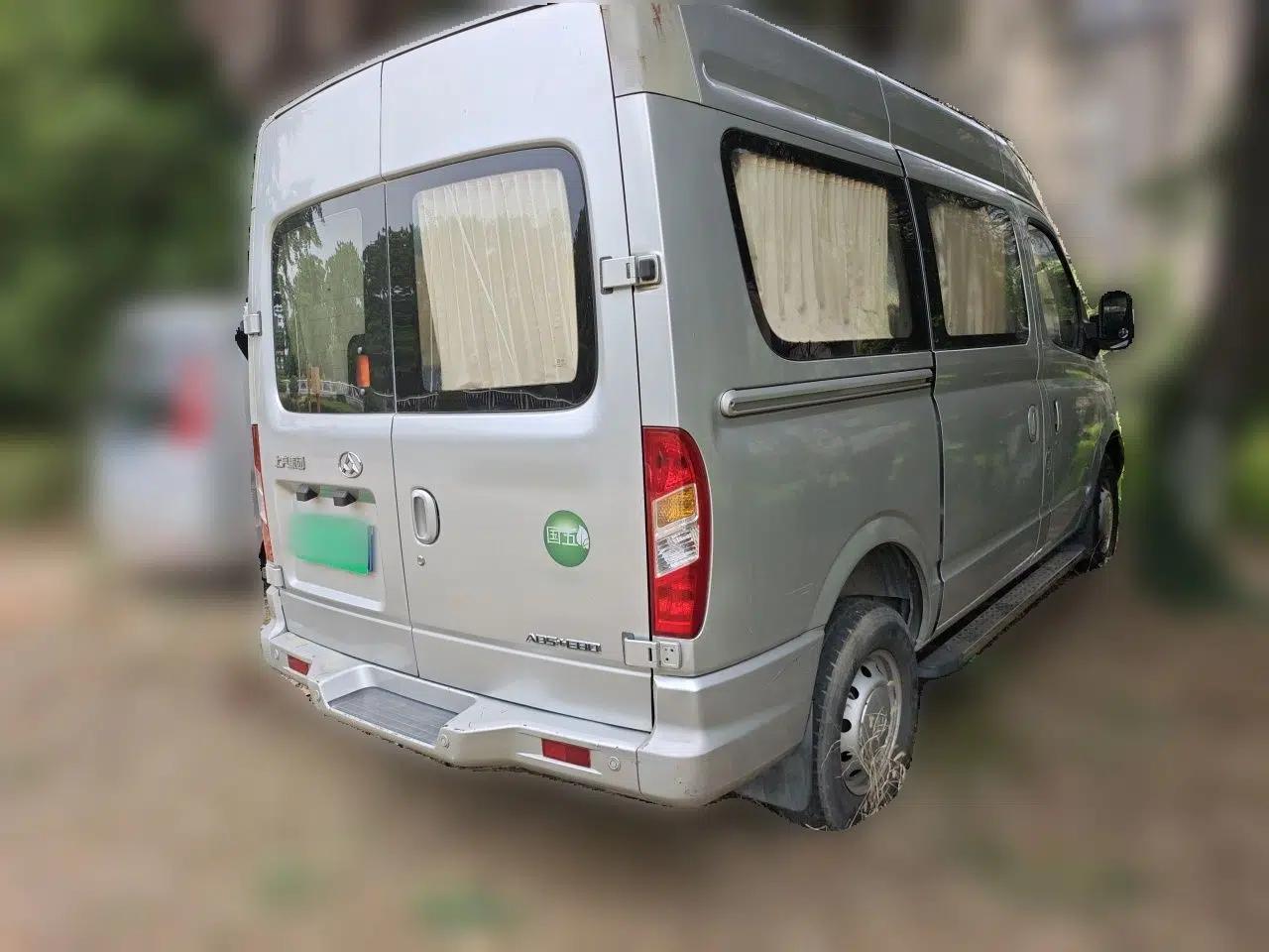 SAIC MAXUS Xintu V80 2017 2.5T 6-Speed Manual Aoyuntong National V Short Wheelbase Mid-Height 5/6/10-Seater — миниатюра 6