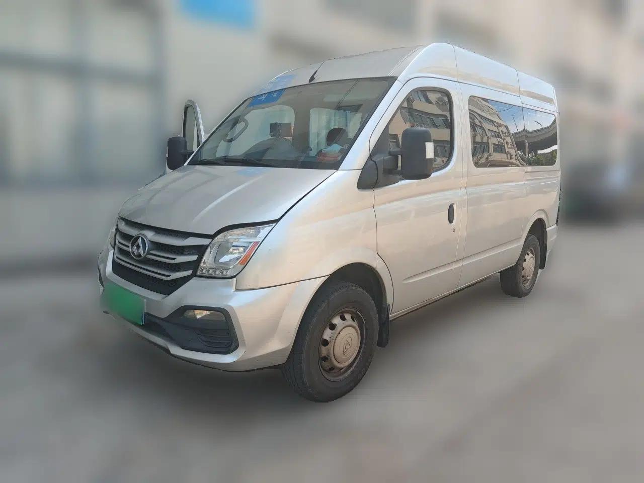 SAIC MAXUS Xintu V80 2018 2.5T 6-Speed Manual Aoyuntong Short Wheelbase Mid-Height 5-6 Seater — миниатюра 1