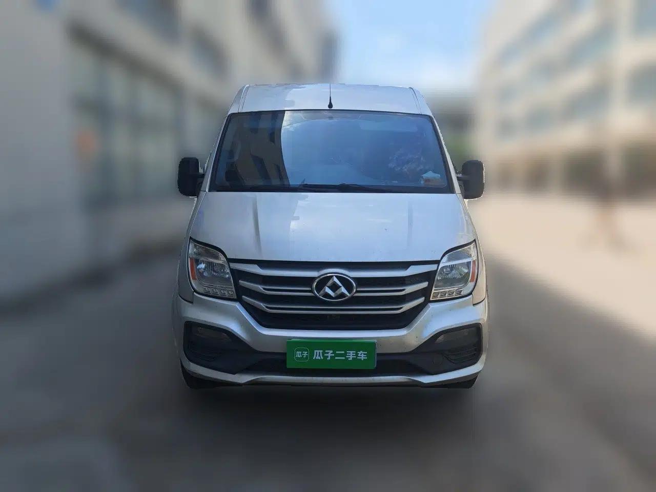 SAIC MAXUS Xintu V80 2018 2.5T 6-Speed Manual Aoyuntong Short Wheelbase Mid-Height 5-6 Seater — миниатюра 2
