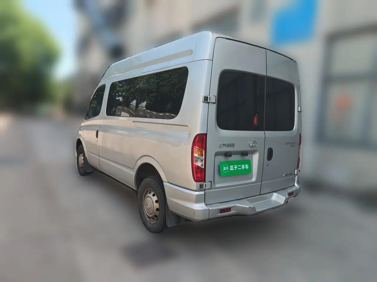 SAIC MAXUS Xintu V80 2018 2.5T 6-Speed Manual Aoyuntong Short Wheelbase Mid-Height 5-6 Seater — миниатюра 4