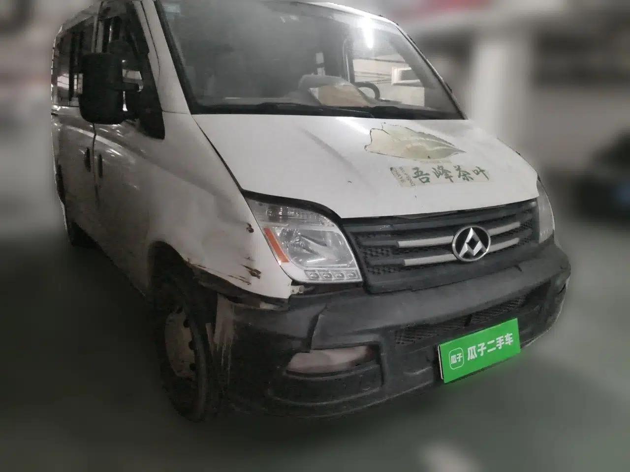 SAIC MAXUS Xintu V80 2015 2.5T Manual Aoyuntong Version Short Wheelbase Low Roof — миниатюра 3