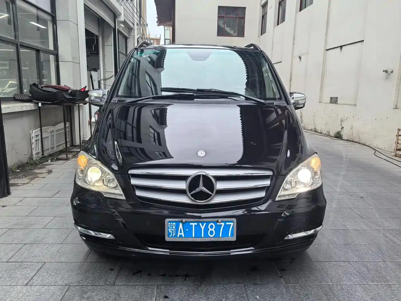 2011 Viano 3.5L 125th Anniversary Edition (7-seater) (Imported) — миниатюра 2