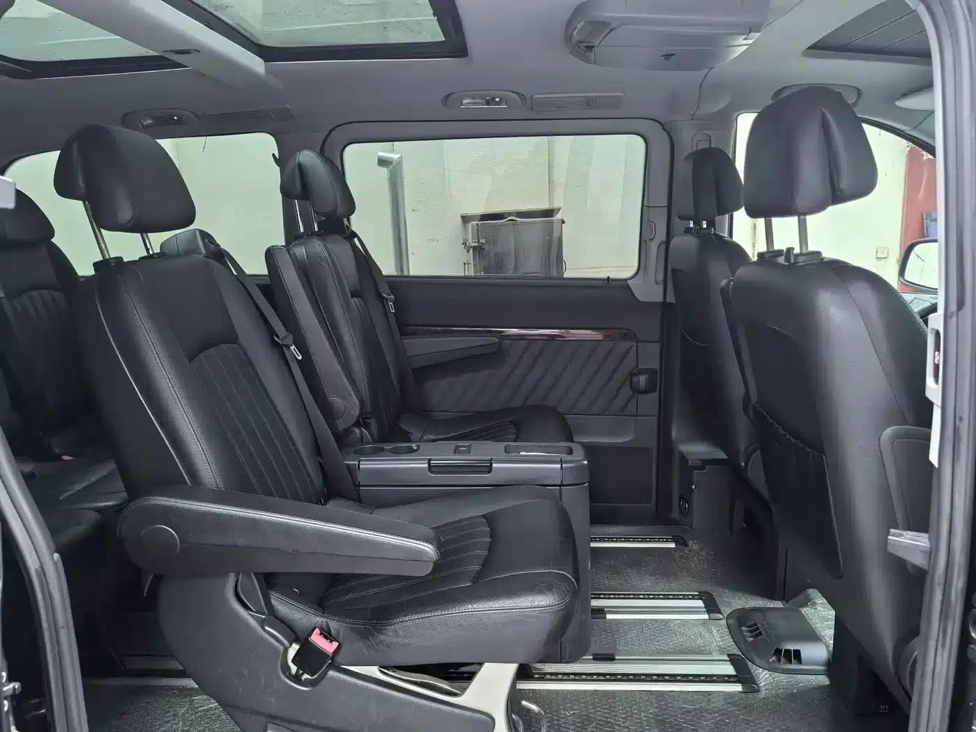 2011 Viano 3.5L 125th Anniversary Edition (7-seater) (Imported) — миниатюра 15