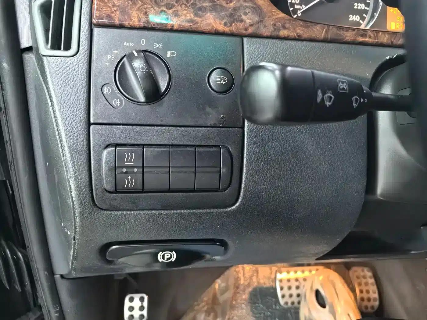2011 Viano 3.5L 125th Anniversary Edition (7-seater) (Imported) — миниатюра 22