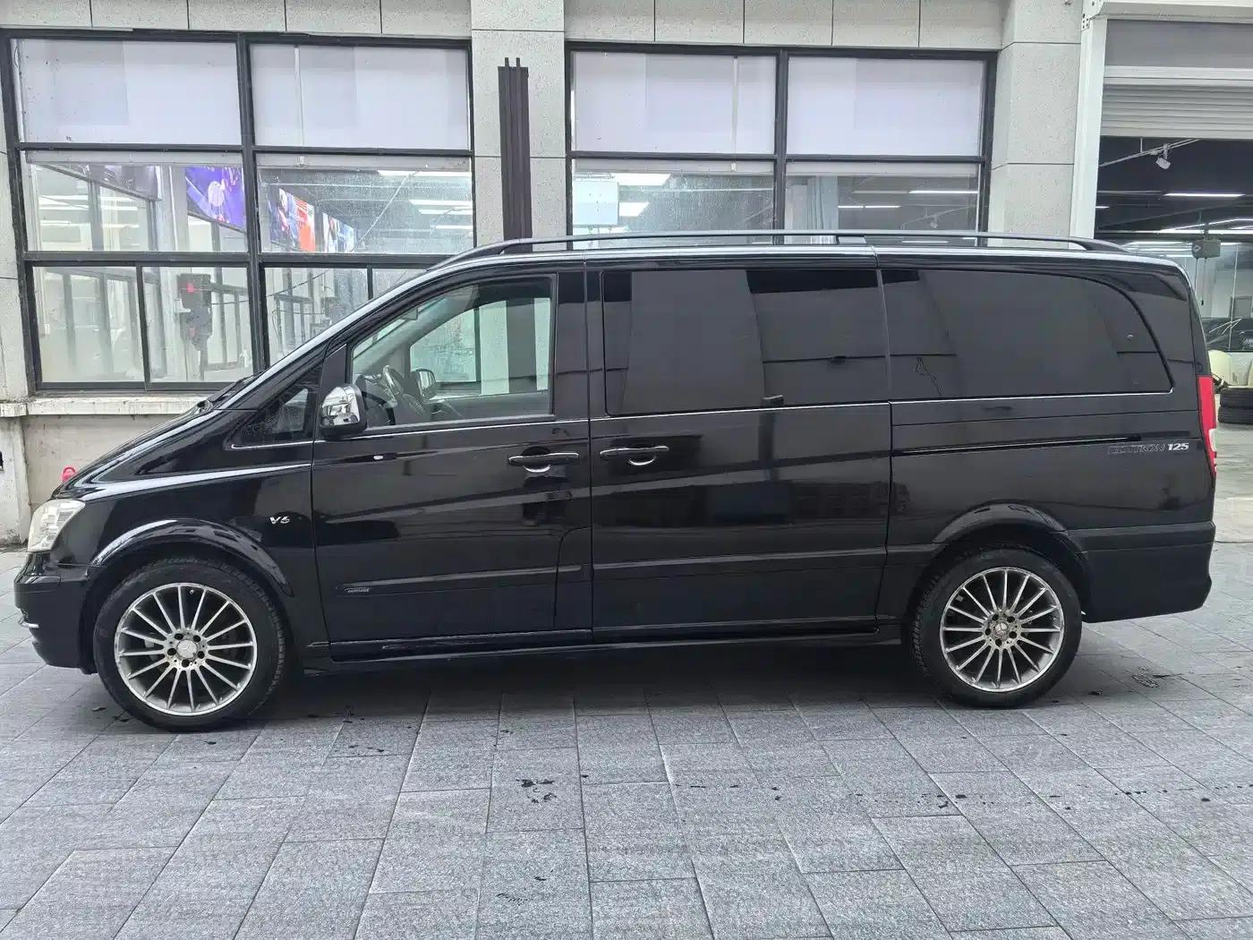 2011 Viano 3.5L 125th Anniversary Edition (7-seater) (Imported) — миниатюра 4