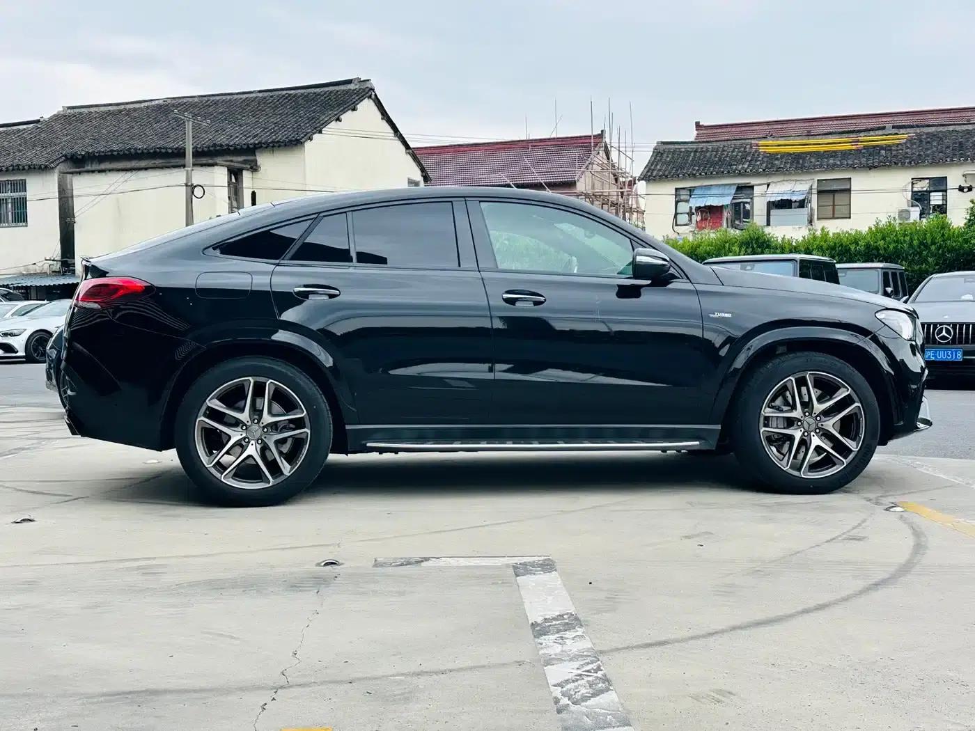 2023 Mercedes-Benz GLE Coupe AMG Model: AMG GLE 53 4MATIC+ Coupe SUV — миниатюра 17
