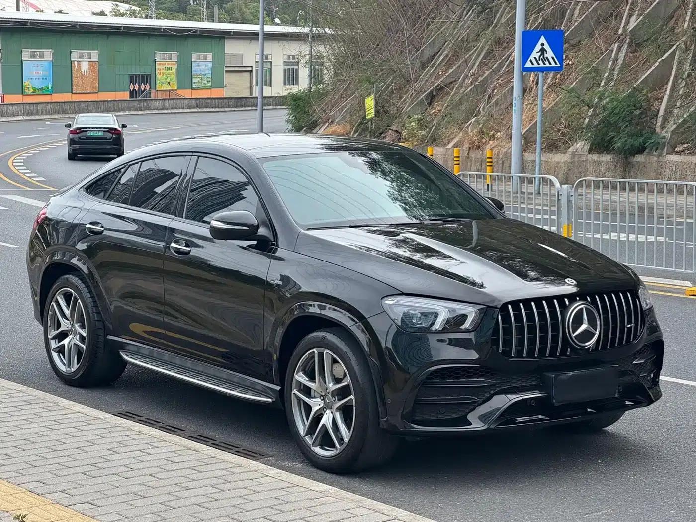 Mercedes-Benz GLE Coupe AMG 2020 Model AMG GLE 53 4MATIC+ Coupe SUV — миниатюра 3