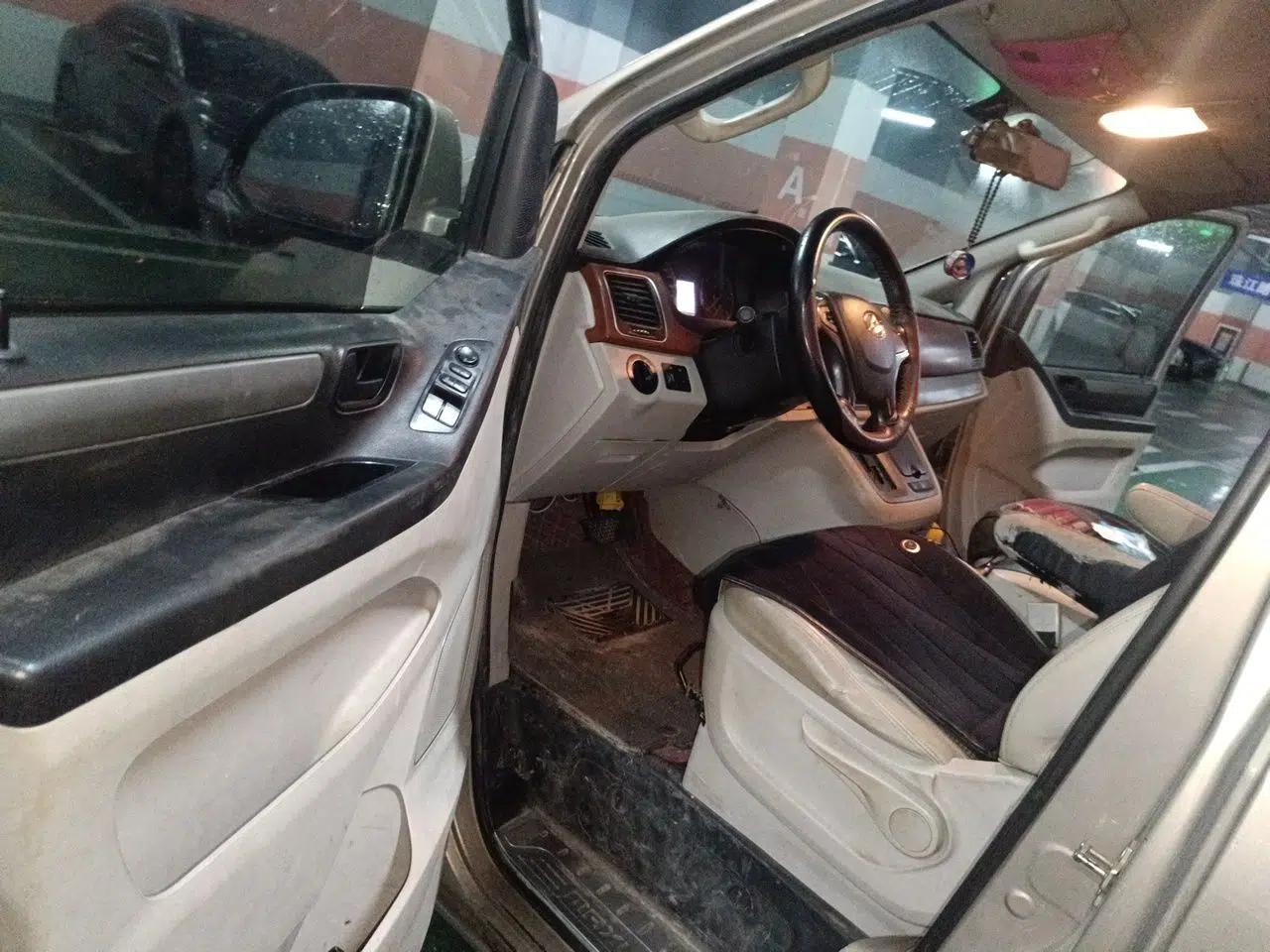 SAIC MAXUS G10 2016 1.9T Automatic Elite Edition Diesel China V Emission Standard — миниатюра 17