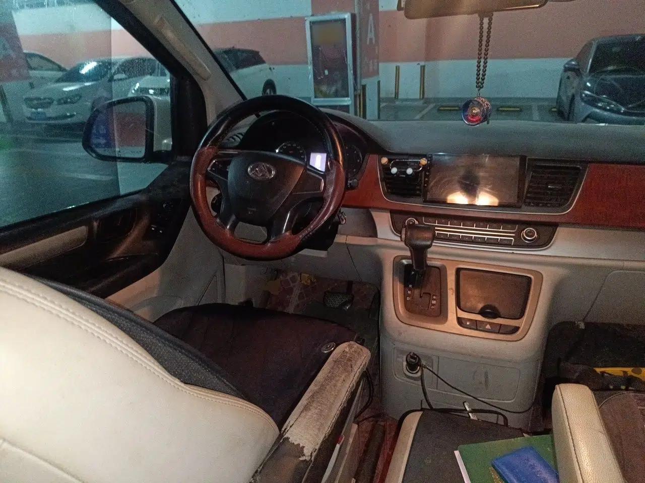 SAIC MAXUS G10 2016 1.9T Automatic Elite Edition Diesel China V Emission Standard — миниатюра 10