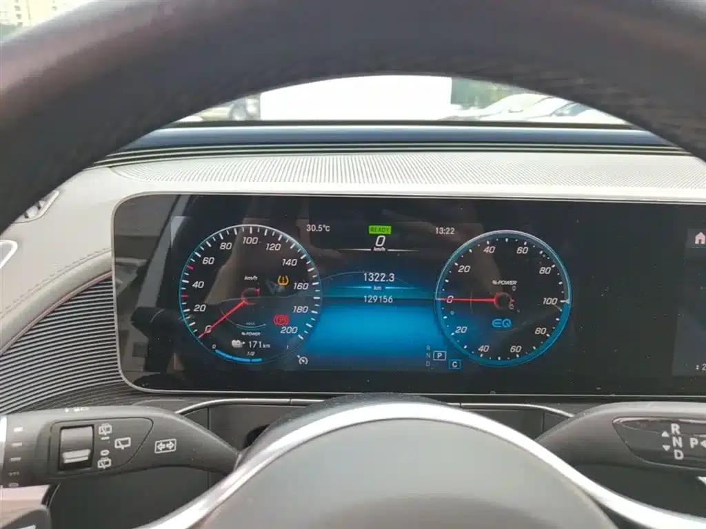 Mercedes-Benz EQC 2021 Model EQC 350 4MATIC — миниатюра 12