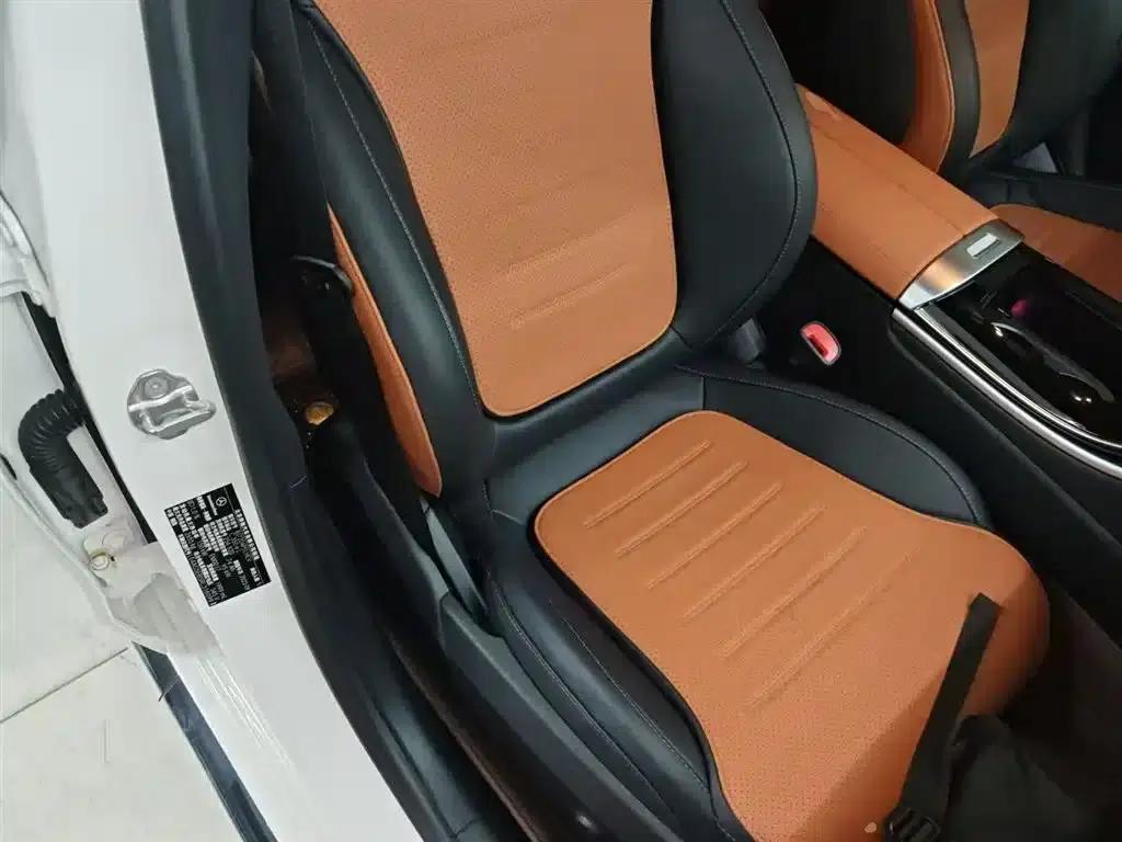 Mercedes-Benz C-Class PHEV 2023 Facelift C 350 eL — миниатюра 25