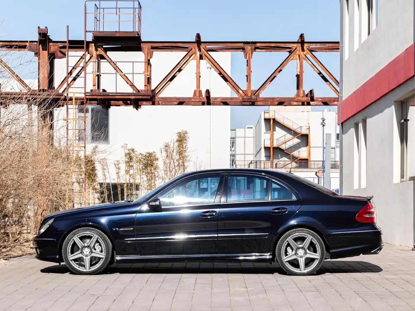 2005 Mercedes-Benz E-Class AMG 55 — миниатюра 4