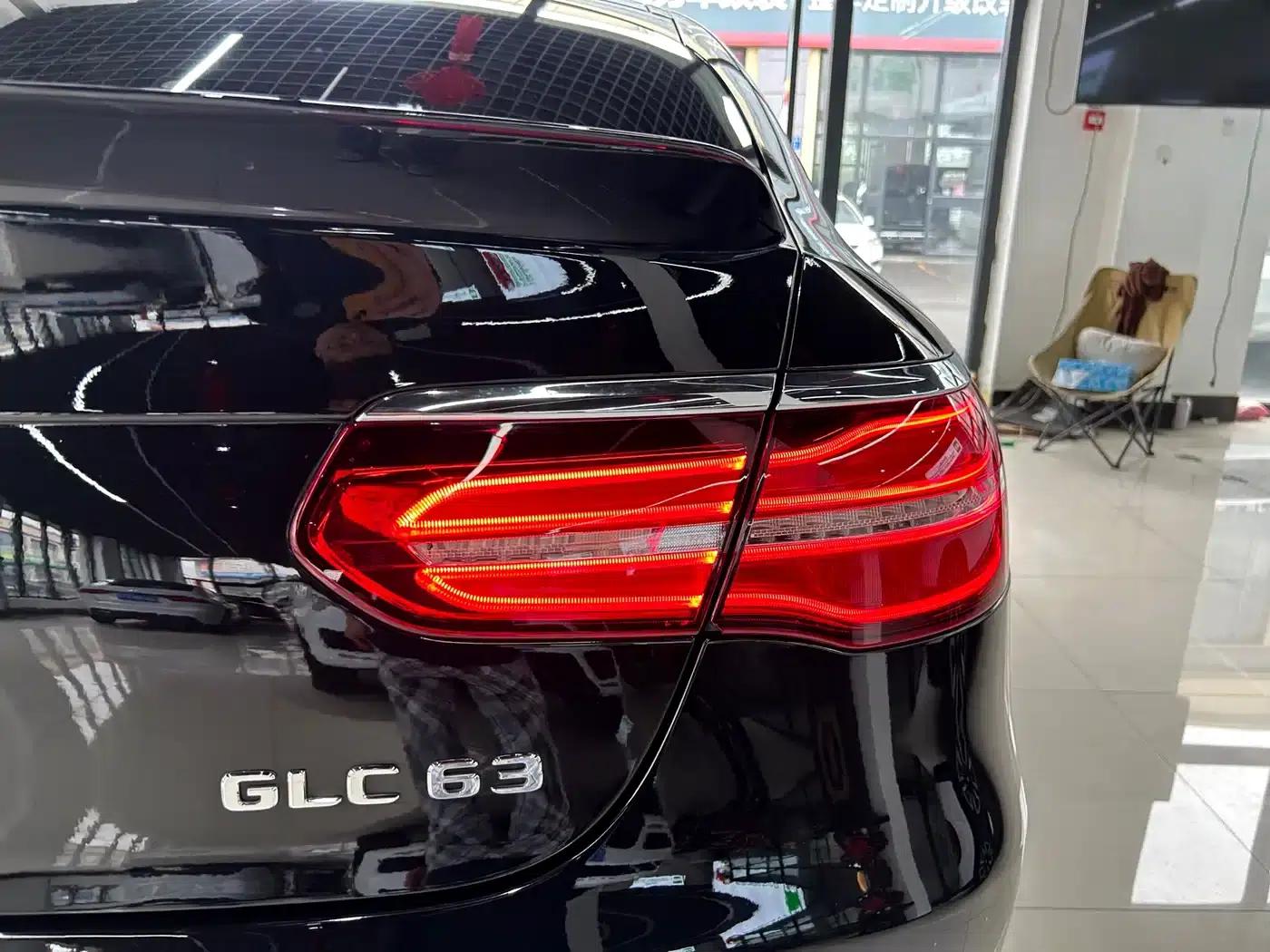 Mercedes-Benz GLC Coupe AMG 2018 AMG GLC 63 4MATIC+ Coupe SUV — миниатюра 36