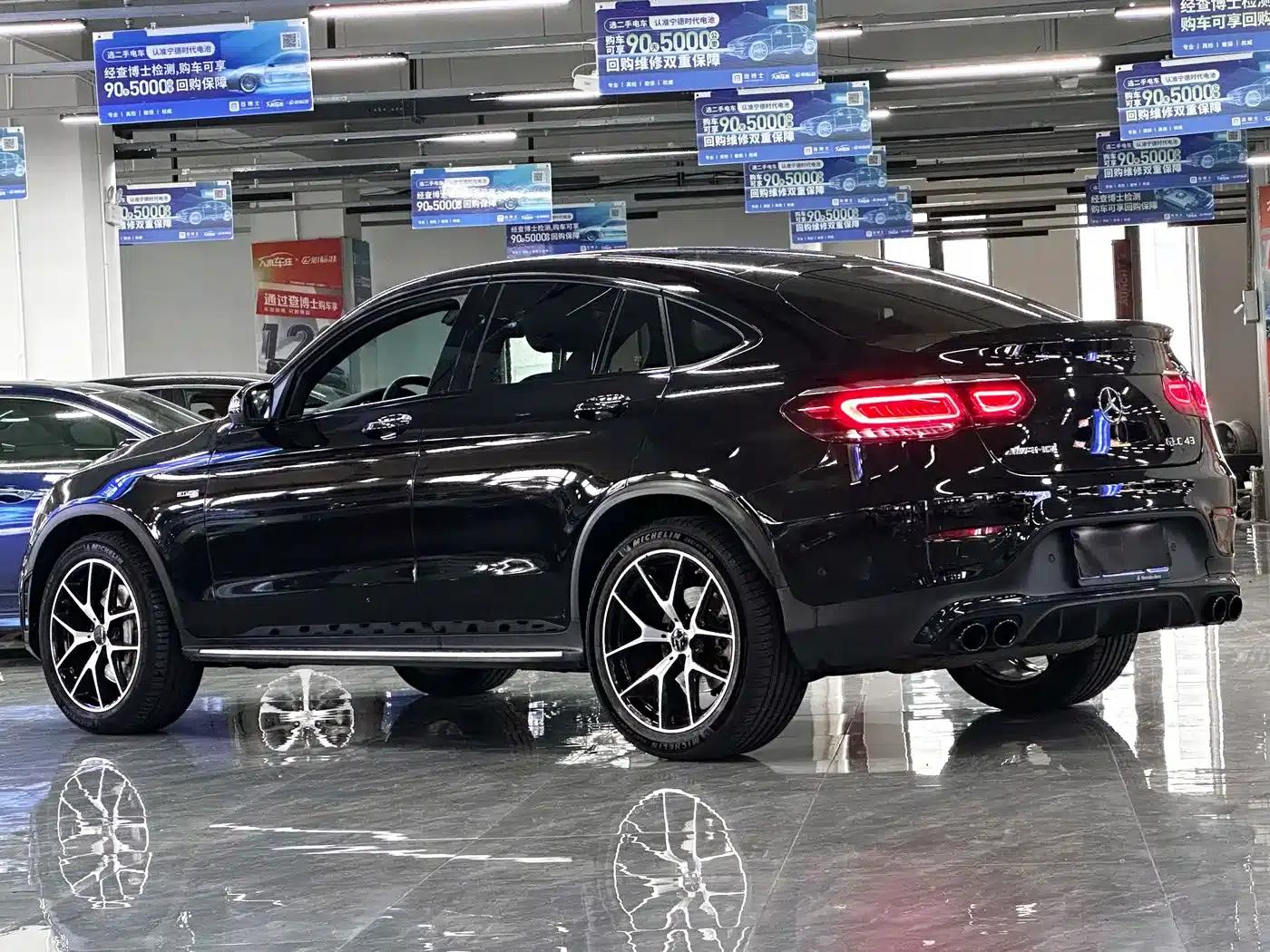 Mercedes-Benz GLC Coupe AMG 2020 AMG GLC 43 4MATIC Coupe SUV — миниатюра 6