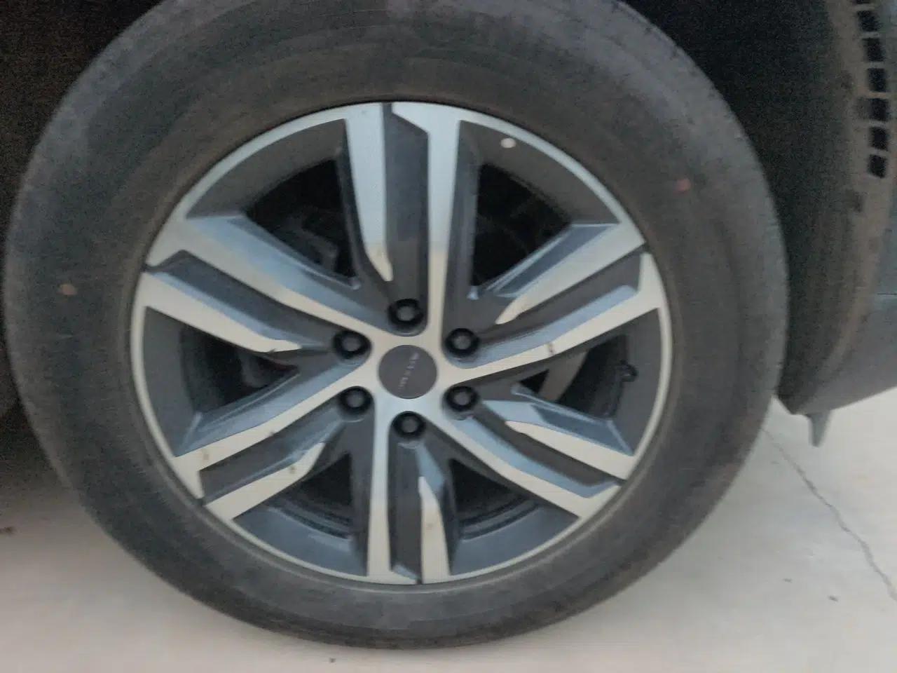 SAIC MAXUS D90 Pro 2020 2.0T Gasoline 4x4 Motuo Edition 7 Seats — миниатюра 8