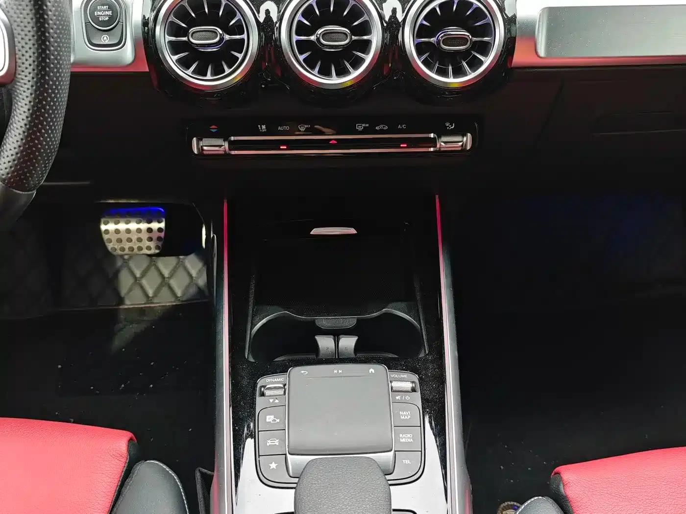 2021 Mercedes-Benz GLB AMG 35 4MATIC — миниатюра 12