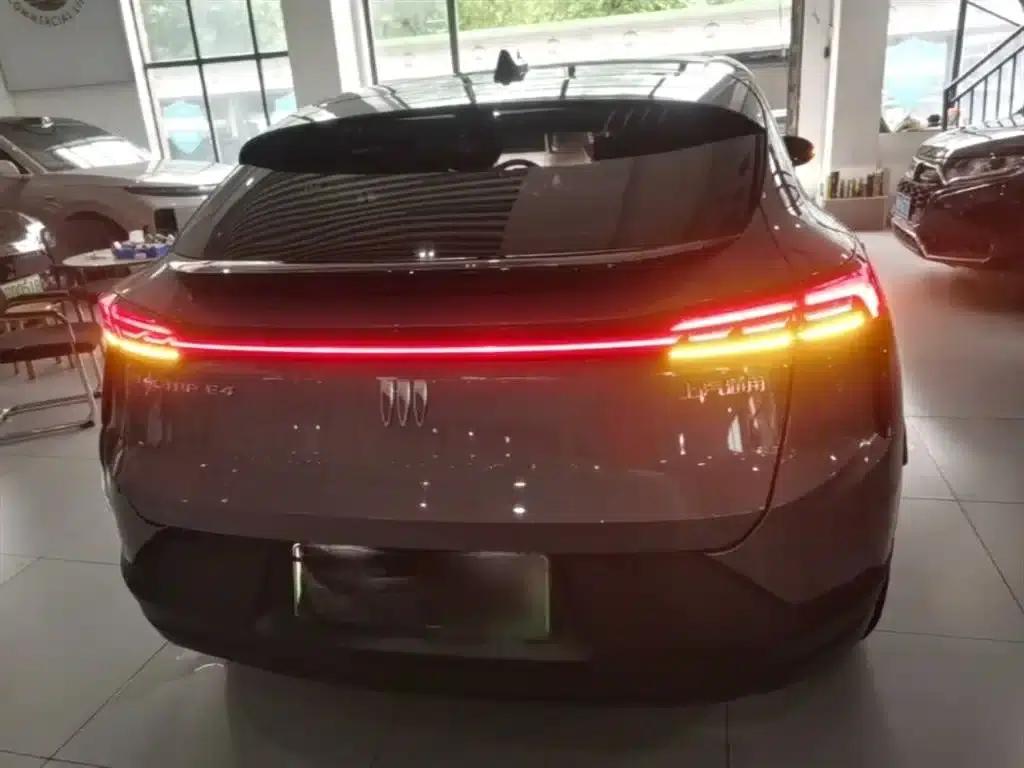 Buick E4 2023 Premium Edition — миниатюра 6