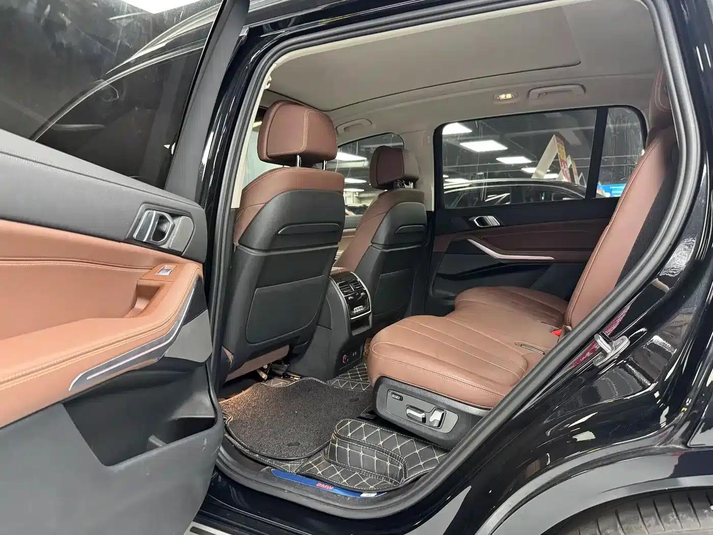 BMW X7 2022 xDrive40i Leading Luxury Package — миниатюра 6