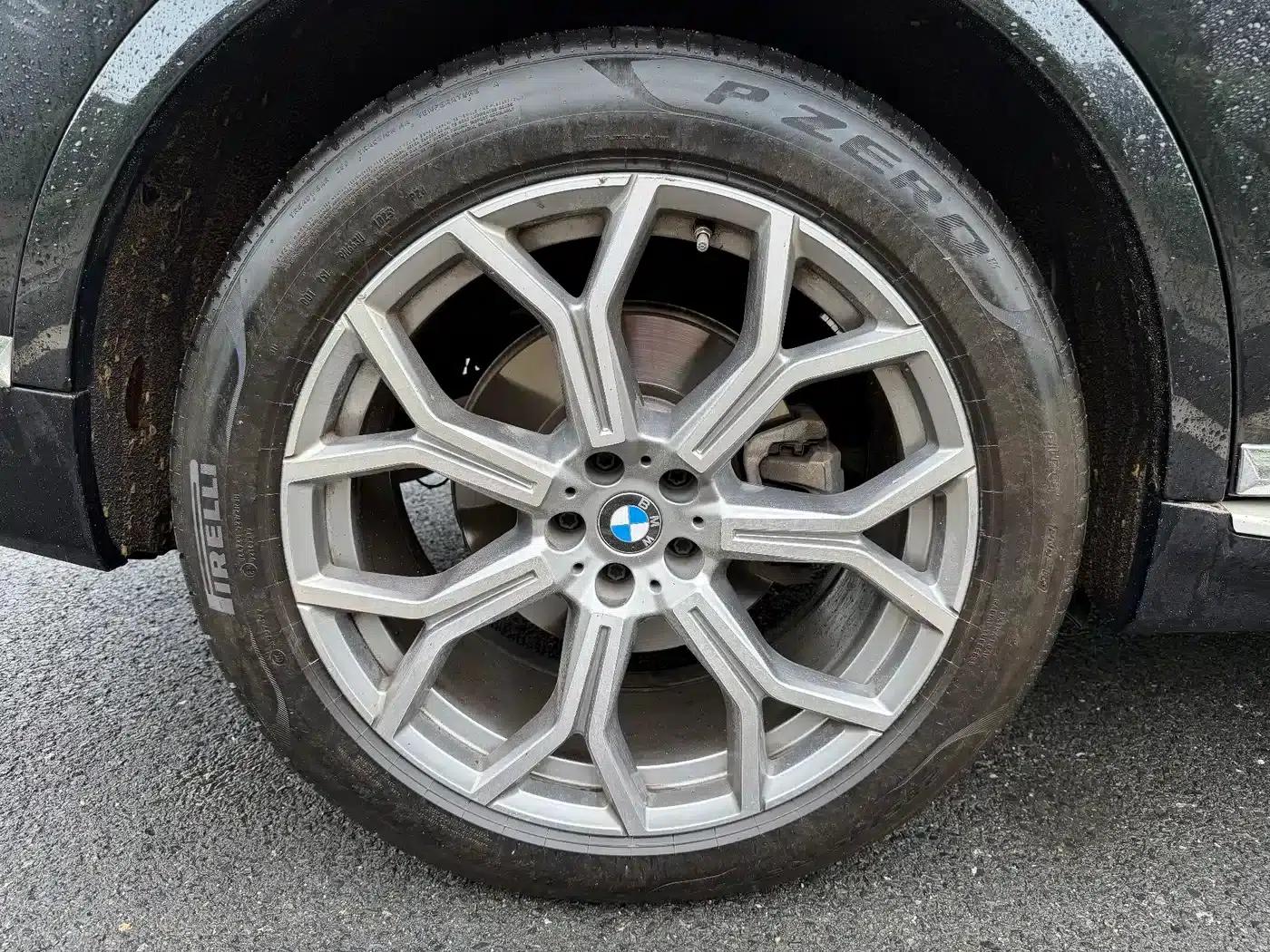 BMW X7 2023 xDrive40i Leading Luxury Package — миниатюра 22