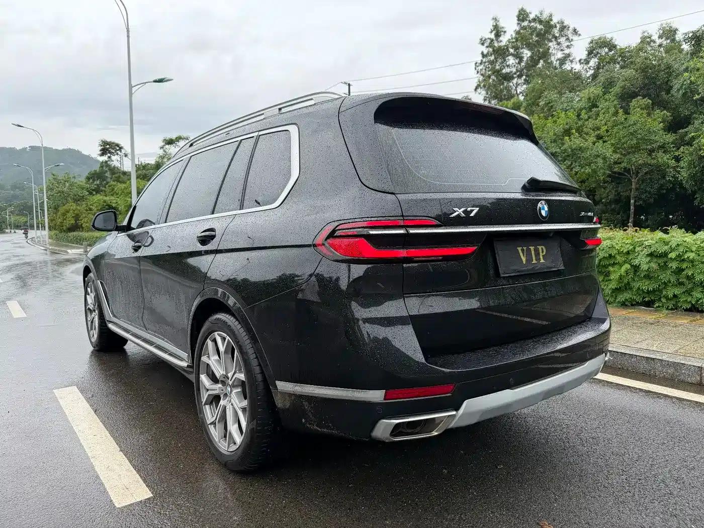 BMW X7 2023 xDrive40i Leading Luxury Package — миниатюра 6