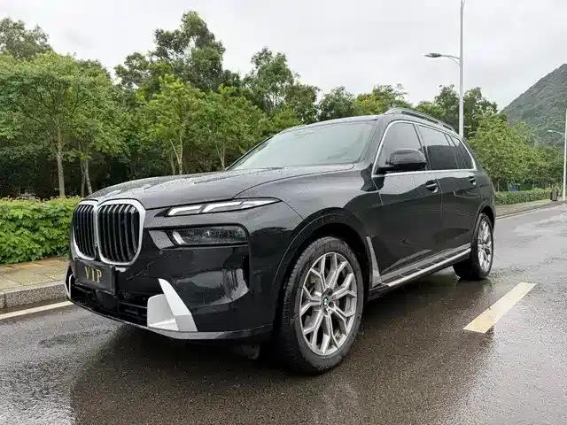 BMW X7 2023 xDrive40i Leading Luxury Package