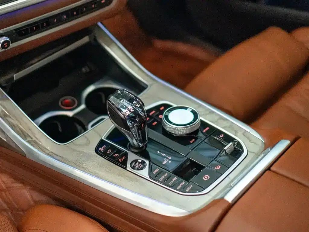 2022 BMW X7 xDrive40i Executive M Sport Package — миниатюра 16