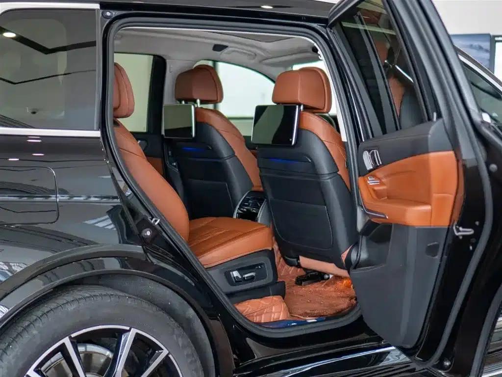 2022 BMW X7 xDrive40i Executive M Sport Package — миниатюра 18