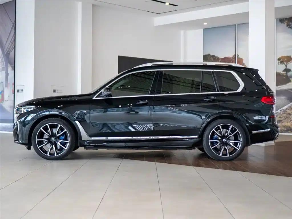 2022 BMW X7 xDrive40i Executive M Sport Package — миниатюра 5