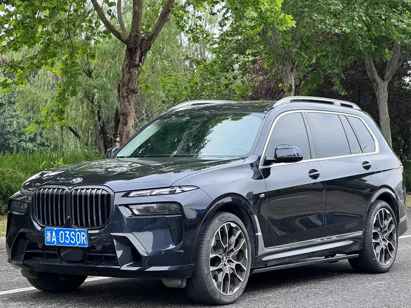 2023 BMW X7 xDrive40i Executive M Sport Package — миниатюра 1