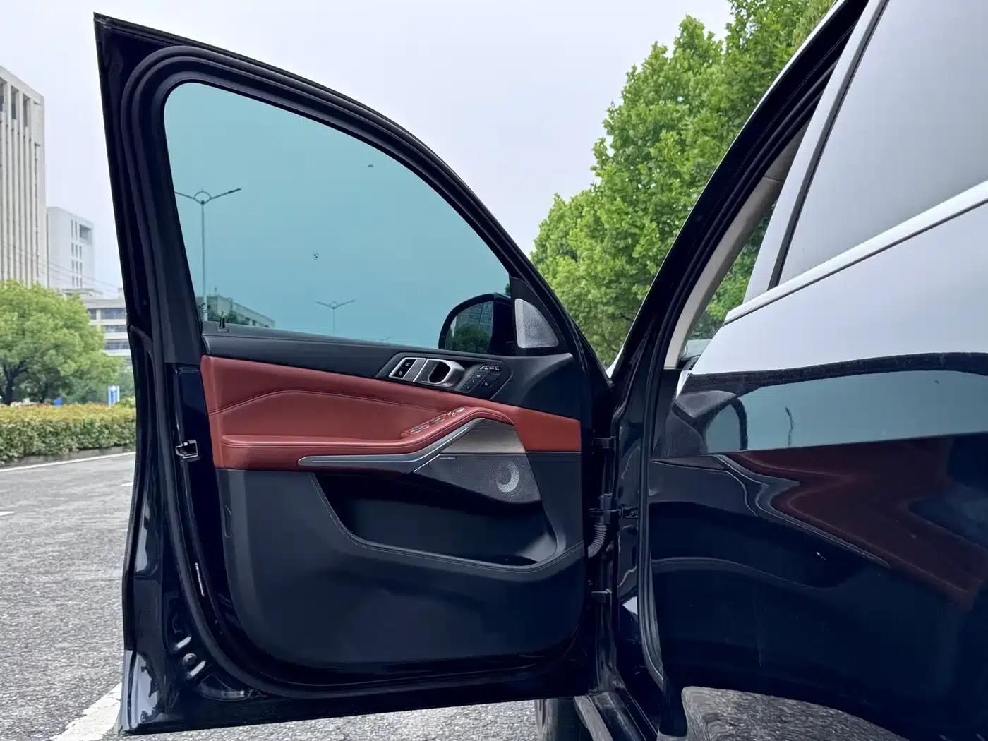 2023 BMW X7 xDrive40i Executive M Sport Package — миниатюра 29