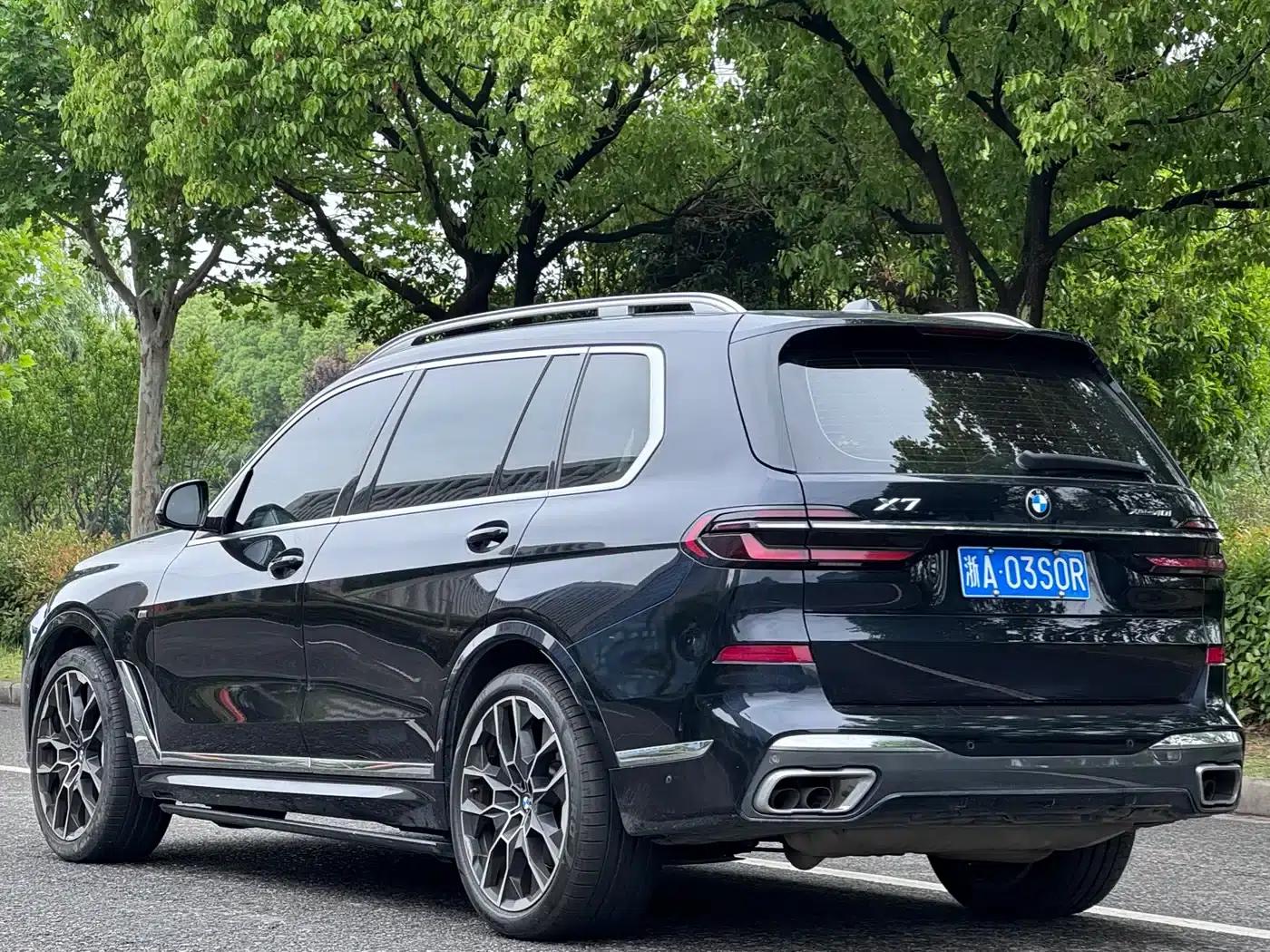 2023 BMW X7 xDrive40i Executive M Sport Package — миниатюра 4