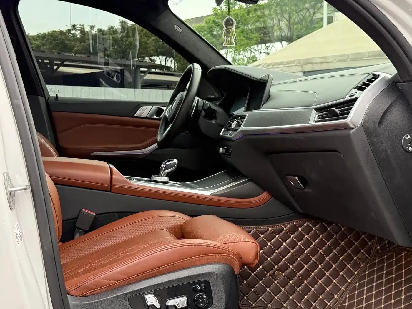 BMW X7 2021 xDrive40i M Sport Package — миниатюра 16