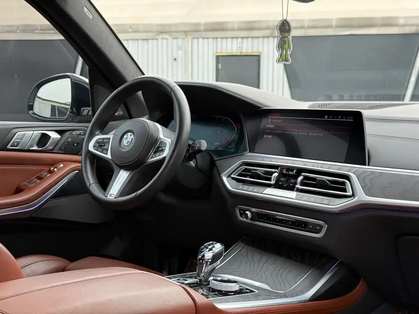 BMW X7 2021 xDrive40i M Sport Package — миниатюра 18