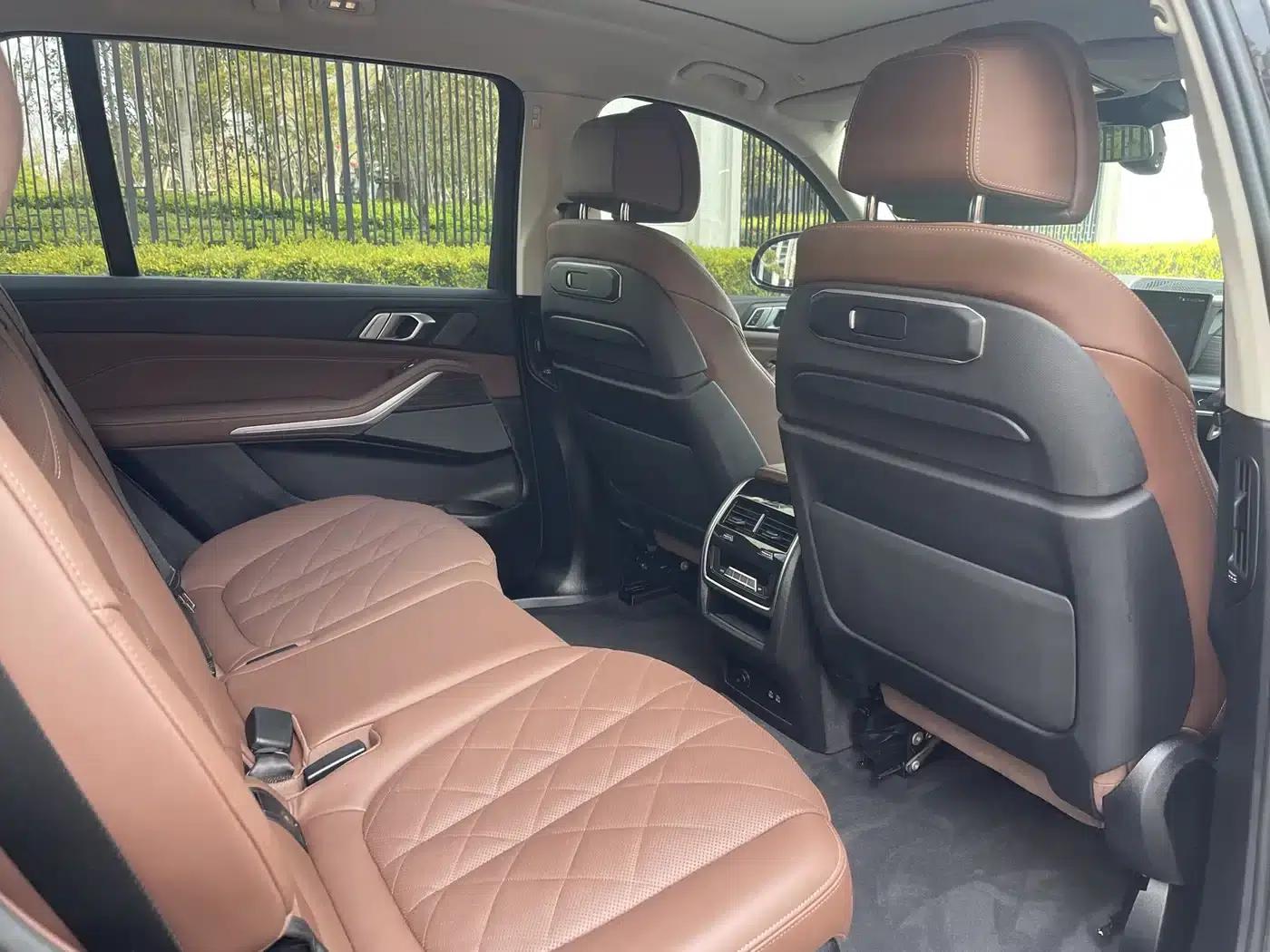 BMW X7 2023 xDrive40i Leading Luxury Package — миниатюра 13